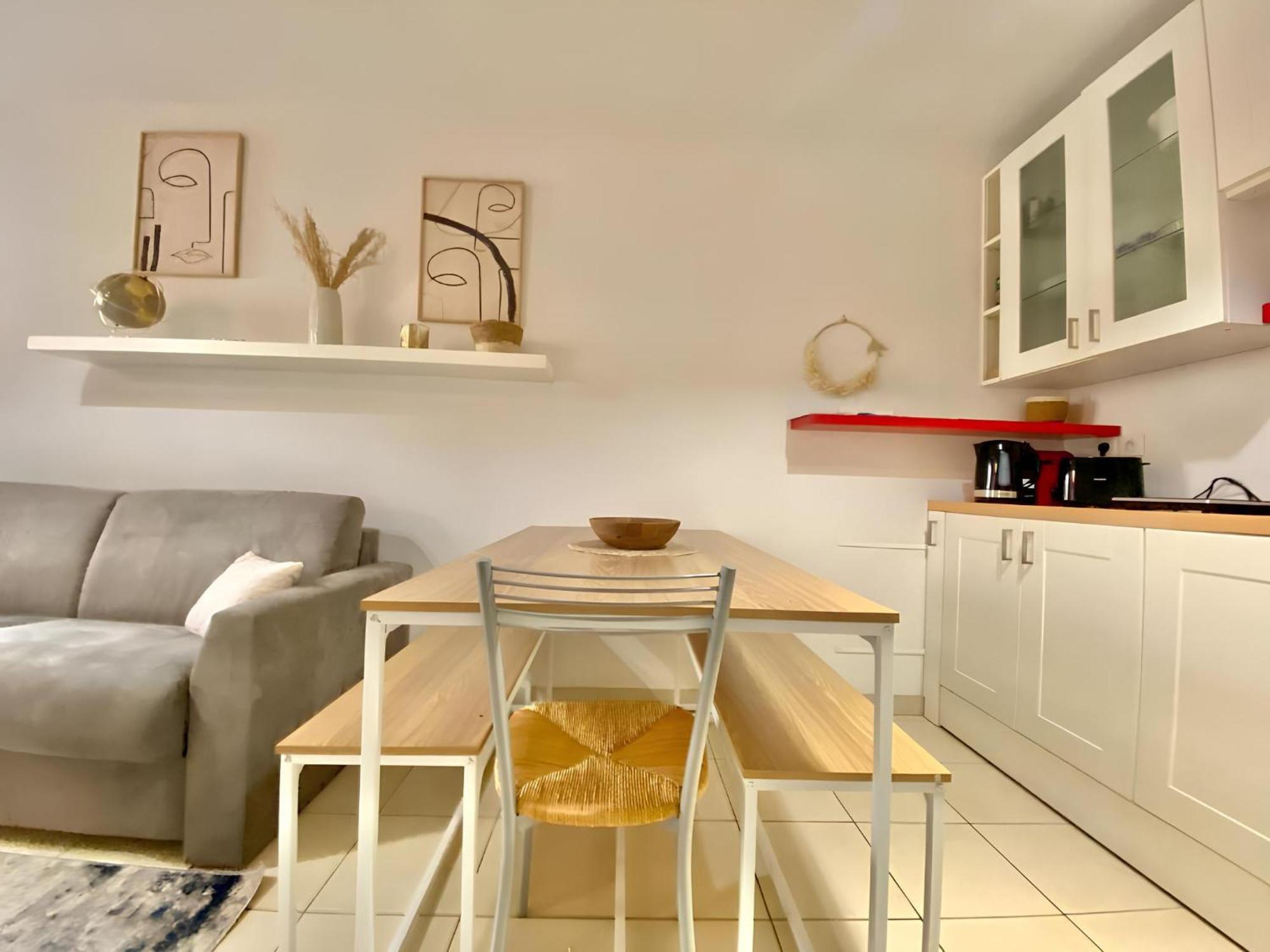 Apartmán "L'Alhambra" Proche Gare Et Centre Menton Exteriér fotografie